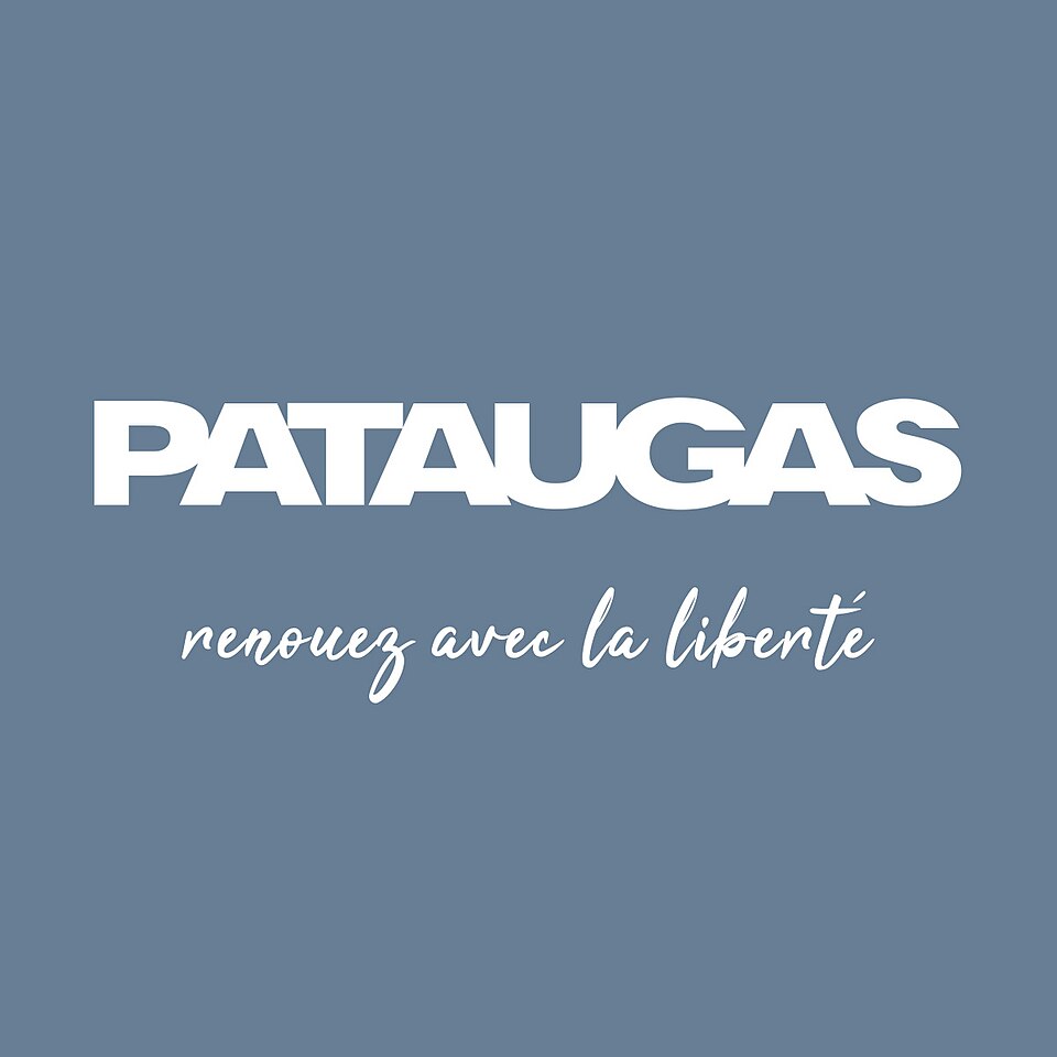 Pataugas 로고